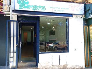 Location Local commercial à Casco Antiguo. Atractivo local comercial que presenta una oportunidad única par