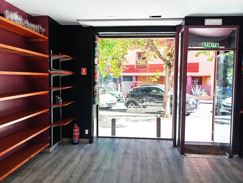 Foto c7b4b0b9-c28e-4f92-b982-589d77b6a306. Location local commercial dans Casco Antiguo Majadahonda