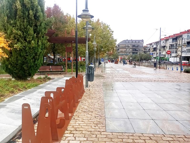 Foto 96ef5d8e-a41a-433d-aed3-92594eb7d951. Miete geschäftsraum in Casco Antiguo Majadahonda