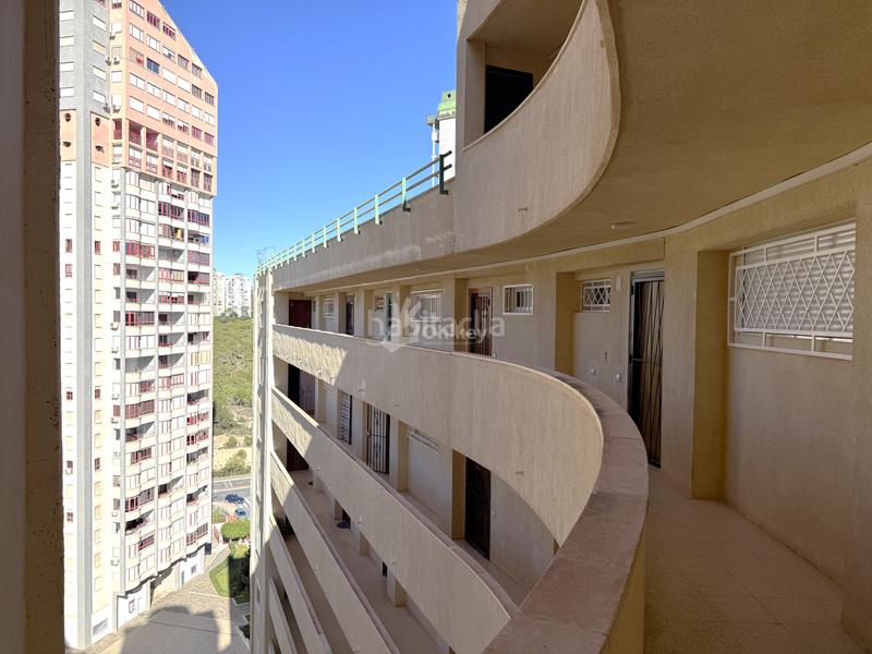 Foto 1d398771-eb39-4753-b45f-479221e63f94. Flat with heating pool in Playa Poniente Benidorm