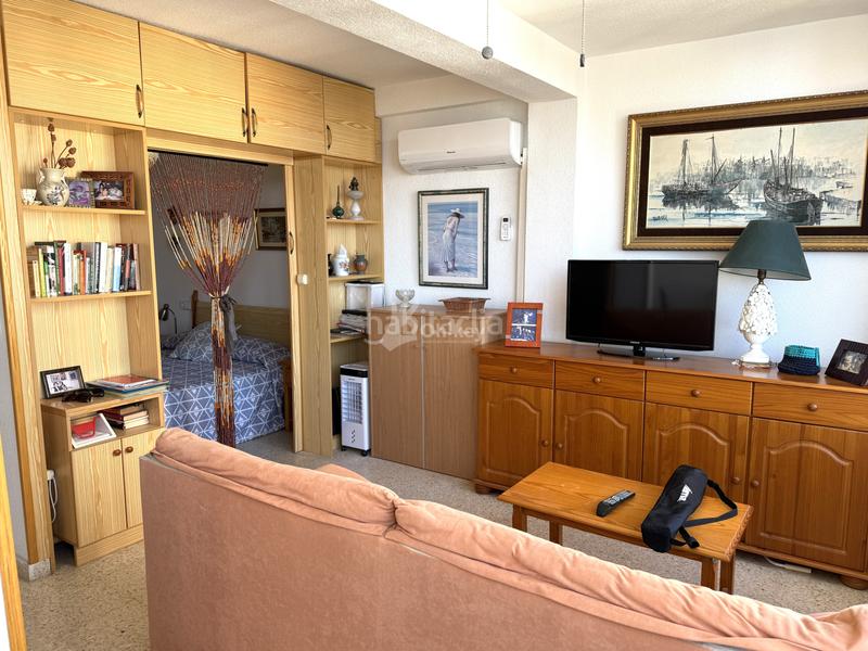 Foto 4317c36f-5eb3-49f0-979f-ee2c0a34863c. Flat with heating pool in Playa Poniente Benidorm