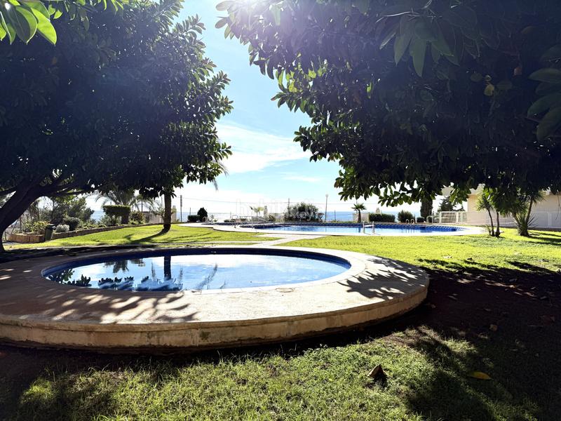 Foto 49607e7e-6ce7-4ad1-ad52-25717b0c1c60. Flat with heating pool in Playa Poniente Benidorm