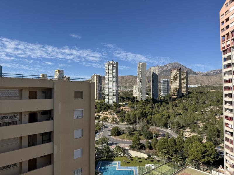 Foto 7ae8b908-5d3c-4fce-a978-9fcfa5cfa62e. Flat with heating pool in Playa Poniente Benidorm