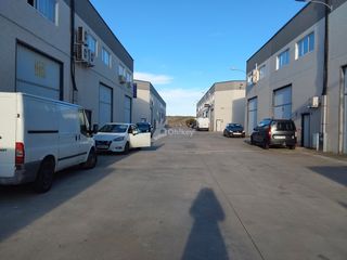 Nau industrial a Zona Industrial Borreguno-Camporrosso. Venta de nave en ciempozuelos
