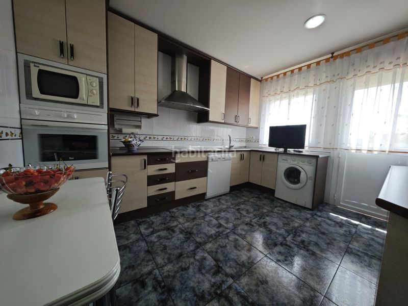 Foto a2fcd51e-3b31-4e89-8d70-2d478c57957f. Casa amb calefacció aparcament piscina a Escalona