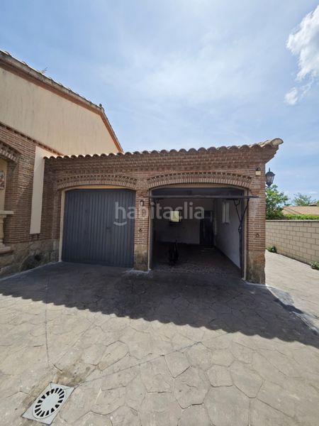 Foto b81c9dd7-79ef-4a72-b589-d563dedfb0b0. Casa amb calefacció aparcament piscina a Escalona