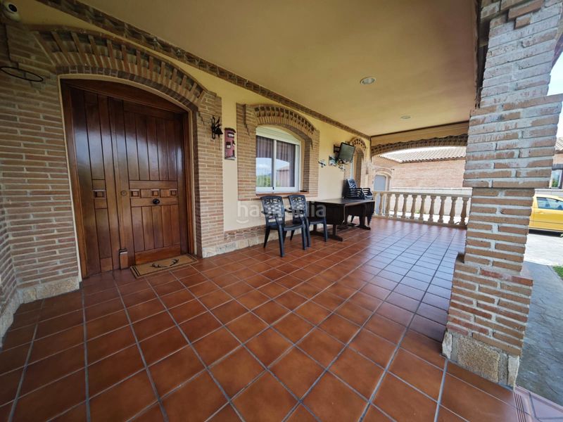 Foto e3c663dd-59fd-4733-8555-018a0ab0cab7. Casa amb calefacció aparcament piscina a Escalona