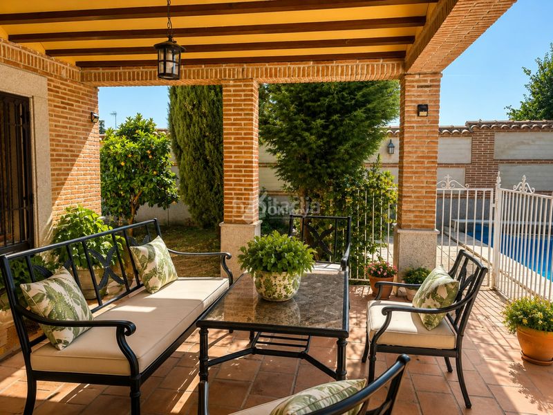 Foto d8c578ad-0cc6-4786-8d83-064c6427f60f. Casa amb calefacció piscina a Cedillo del Condado