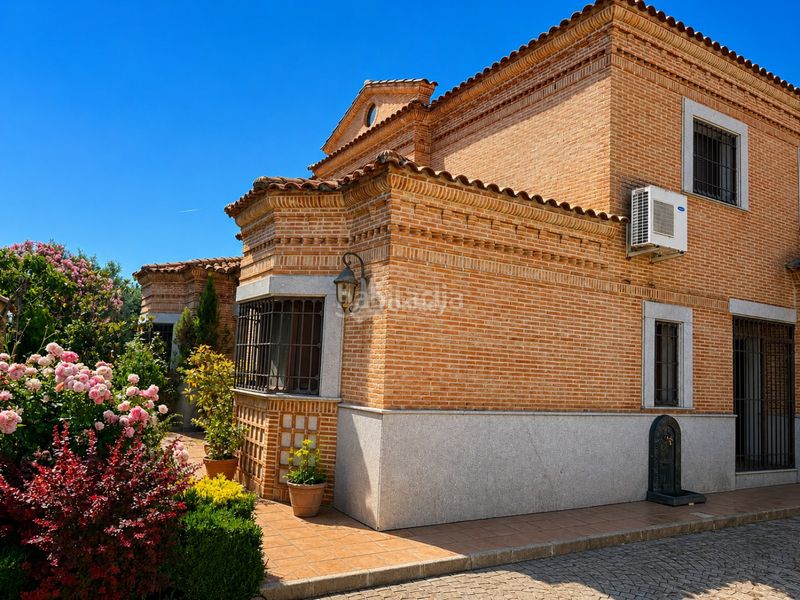 Foto feffd82c-1948-4b35-a5b4-36036c612aef. Casa amb calefacció piscina a Cedillo del Condado