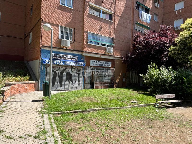 Foto 04a931e7-57fa-44f2-abae-564abb3862ce. Local comercial a Sol Madrid