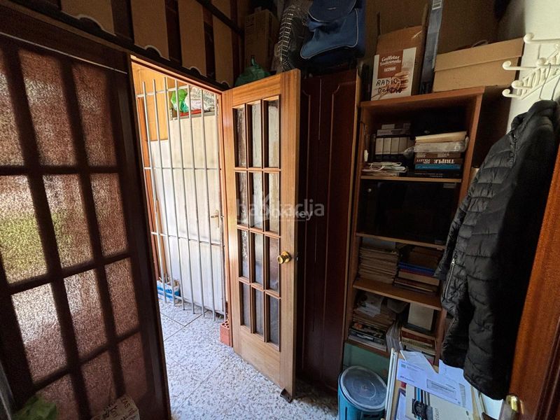 Foto c0369bfb-1b73-4814-8f14-5c8db2b97f3b. Local comercial a Sol Madrid