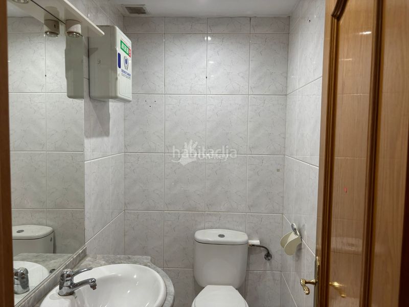Foto 5ac95cff-5718-4f18-94b1-8e49e816bf1f. Casa amb calefacció aparcament piscina a Onzonilla