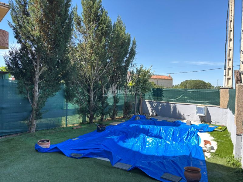 Foto e5ff6f9f-ff0e-44e5-ba1d-617cb1f22187. Casa amb calefacció aparcament piscina a Onzonilla