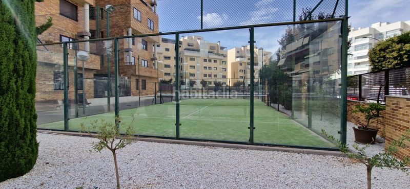 Foto d9348ddb-cea4-483d-8d91-70975f8965d3. Pis amb calefacció aparcament piscina a El Bercial Getafe
