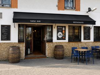 Traspàs Local Comercial a Villanueva de Perales. Oportunidad única barrestaurante equipado con opción de compra d