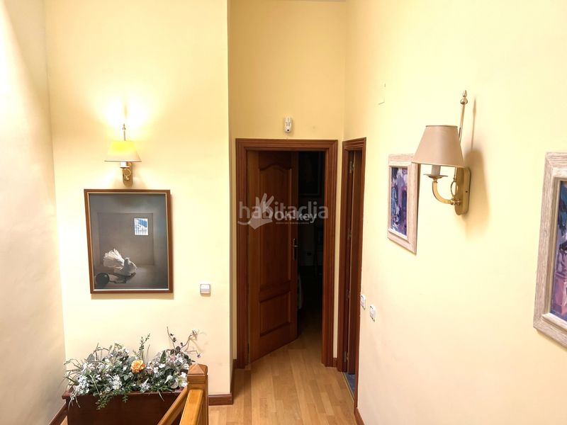 Foto 73f571de-fd84-4a31-86ee-ae3c02a23e8a. Casa adosada chalet adosado exclusivo Casco Antiguo en Majadahonda