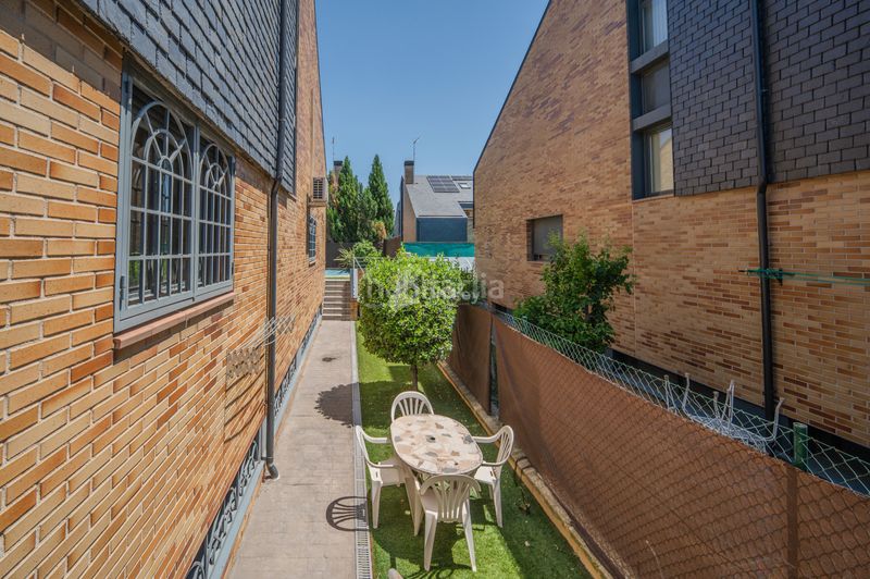 Foto 0dff63f6-ea62-4cd9-991a-742b49b26af9. Casa amb aparcament piscina a Centro Rivas - Vaciamadrid