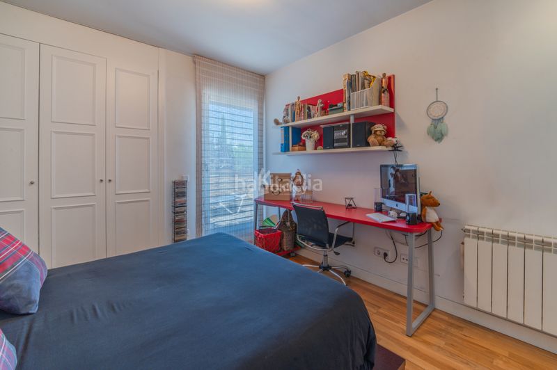 Foto 4a7f7371-80a6-499f-aa1b-6cb2e69517a8. Casa amb aparcament piscina a Centro Rivas - Vaciamadrid