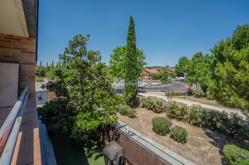 Foto 8065d162-3d00-47f2-9df1-b809228b6e9a. Casa amb aparcament piscina a Centro Rivas - Vaciamadrid
