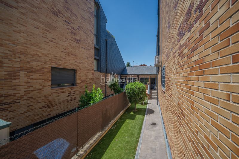 Foto ac7fdd85-86b9-4897-a339-27c16561c454. Casa amb aparcament piscina a Centro Rivas - Vaciamadrid