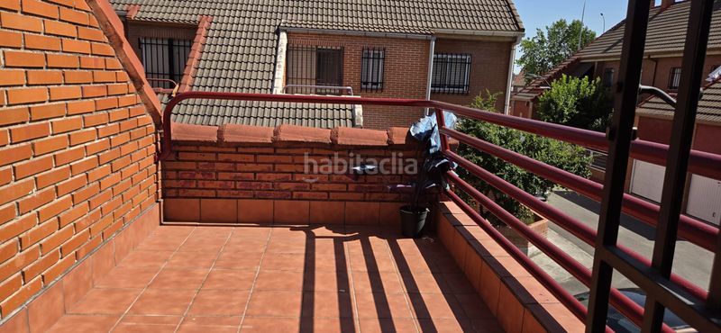 Foto eb03cdfd-e34d-4049-8e5e-a4064a183a41. Casa amb calefacció aparcament a Sector 3 Getafe