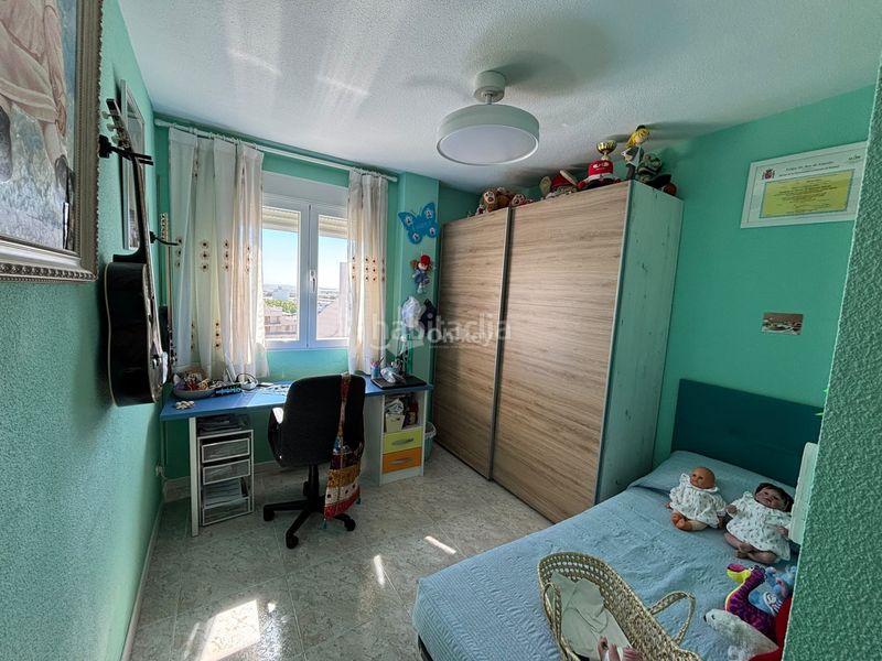 Foto a3d51e01-d0dc-4304-bc94-e882d94647fa. Pis amb calefacció a Pintores-Ferial Parla