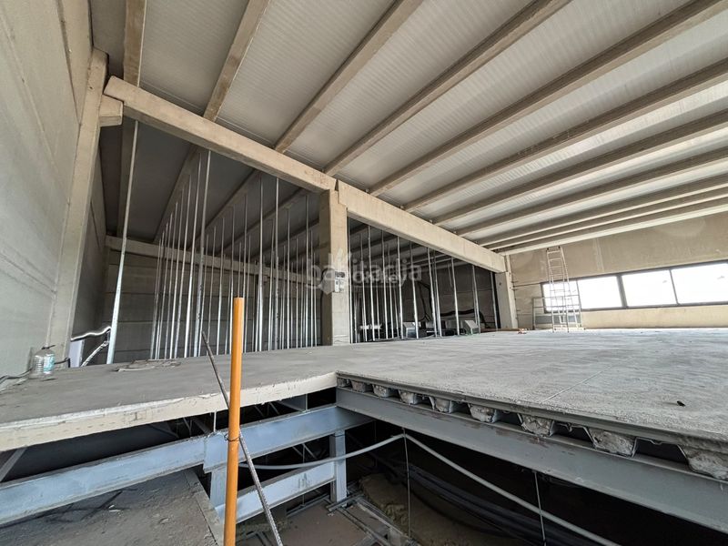Foto 88c25818-e594-4613-bd76-81a581e9fb82. Nau industrial a Montserrat-Parque Empresarial San Fernando de Henares