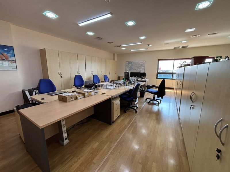 Foto ba13a54e-3c85-4a32-9782-12e85ee2f404. Nau industrial a Montserrat-Parque Empresarial San Fernando de Henares