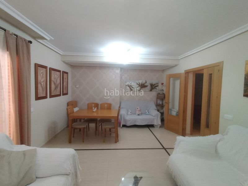 Foto 5e7bce01-b54b-475c-bde7-065d6a8164c9. Semi detached house with heating parking in Carrión de Calatrava