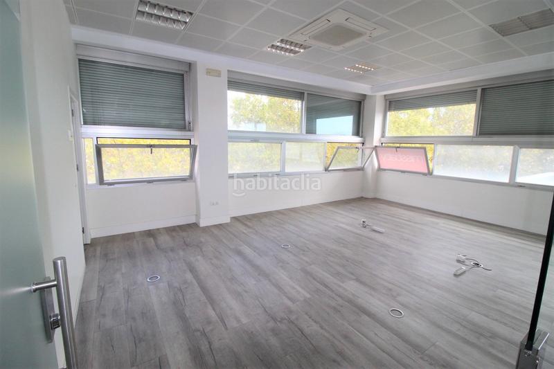 Foto 19027e23-8e0d-4f4c-ac6f-8d734d6c314f. Rent office space with parking in Europolis Rozas de Madrid (Las)