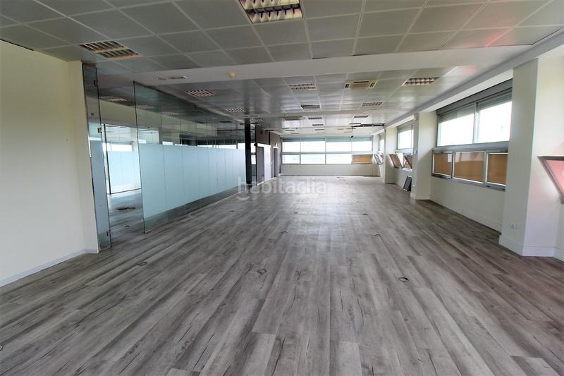 Foto 20232c68-e4ba-4f89-ade0-0c01dc380747. Rent office space with parking in Europolis Rozas de Madrid (Las)