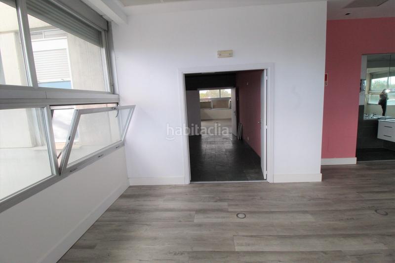 Foto a168688f-c72d-4d5a-8d60-7aab1bad9e3d. Rent office space with parking in Europolis Rozas de Madrid (Las)