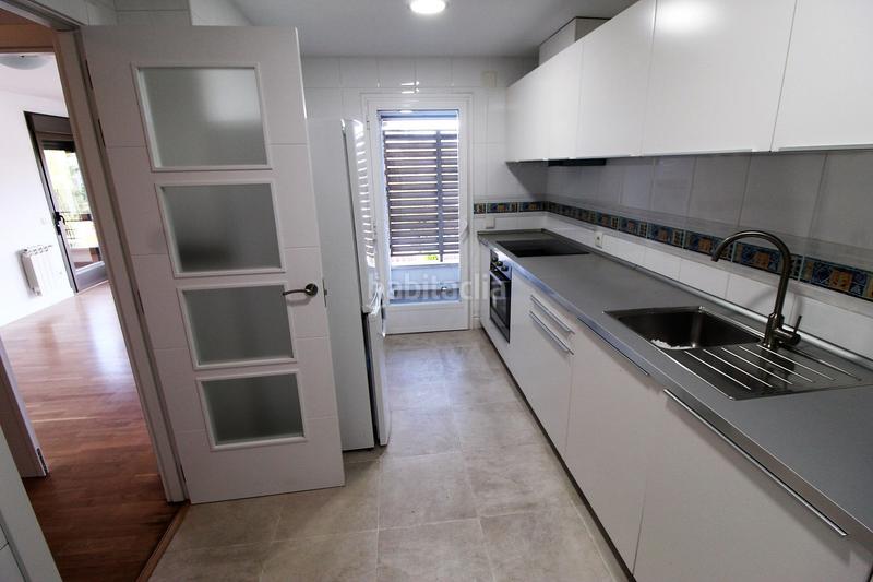 Foto 26a5a504-3862-4e1a-aebb-e6b797cc3ad4. Rent flat with heating parking pool in El Cantizal Rozas de Madrid (Las)