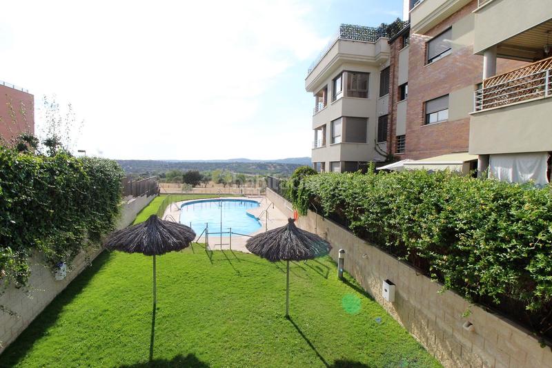Foto b62c6f47-7839-45de-aa60-ef4c2fc1229a. Rent flat with heating parking pool in El Cantizal Rozas de Madrid (Las)