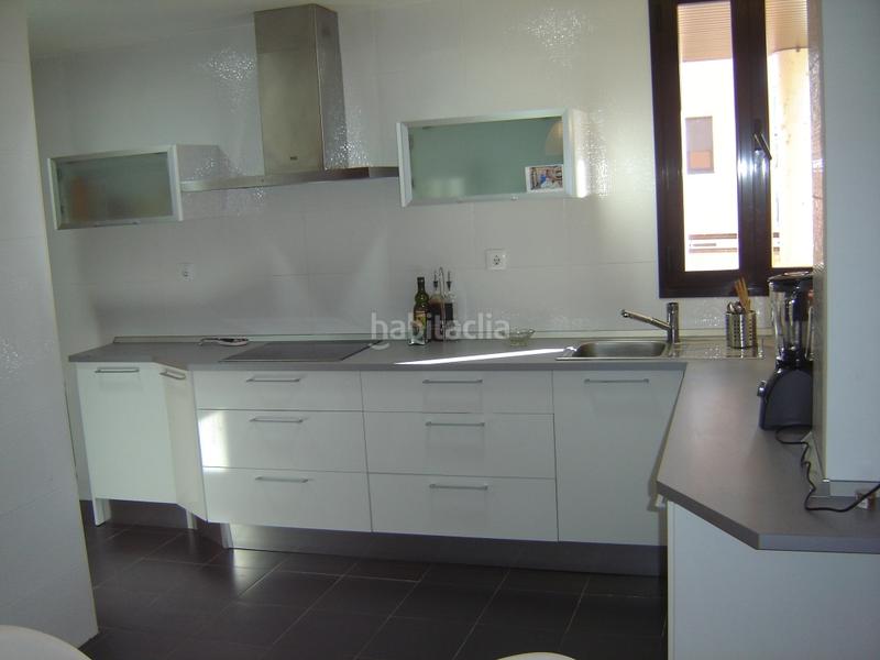 Foto 2d6e42d8-2bbe-4b10-84c9-3f982a755f99. Rent flat in calle maría blanchard 2 in Montecillo Rozas de Madrid (Las)