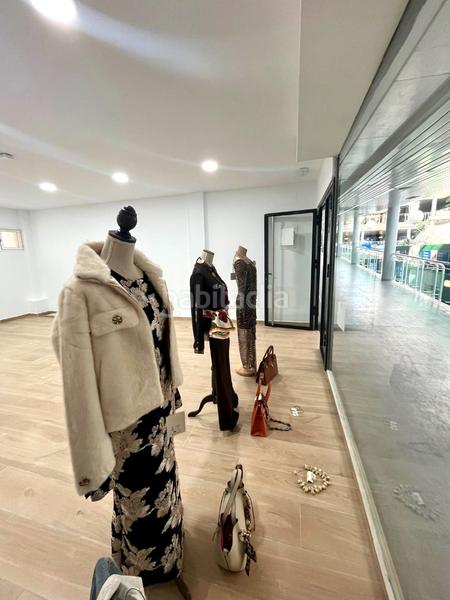 Foto 4054abce-9f8e-4c97-a10b-5195f998439d. Location local commercial dans El Burgo Rozas de Madrid (Las)