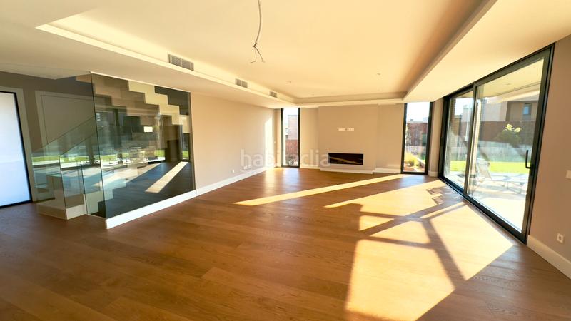 Foto 5e01d390-e250-4ad3-bd94-2eba45ab320a. Rent chalet with fireplace heating pool in El Cantizal Rozas de Madrid (Las)