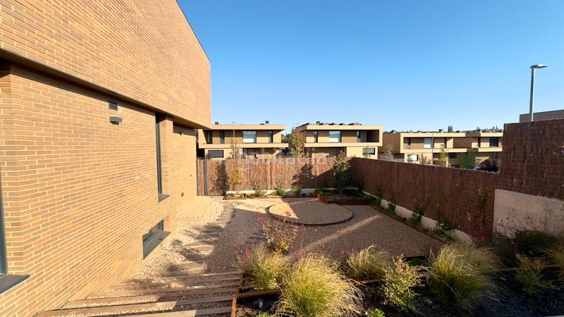 Foto fd016e07-4be0-46f8-b417-a3997bba0716. Rent chalet with fireplace heating pool in El Cantizal Rozas de Madrid (Las)