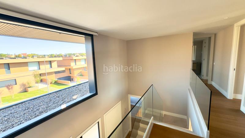 Foto 10c98bbb-ecc9-4644-8212-371c7c64e2a4. Location chalet avec cheminée chauffage piscine dans Rozas de Madrid (Las)