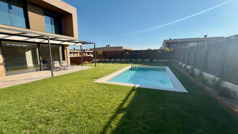 Foto 4ce71894-3e1e-4efb-a48d-666ffa9ee606. Location chalet avec cheminée chauffage piscine dans Rozas de Madrid (Las)