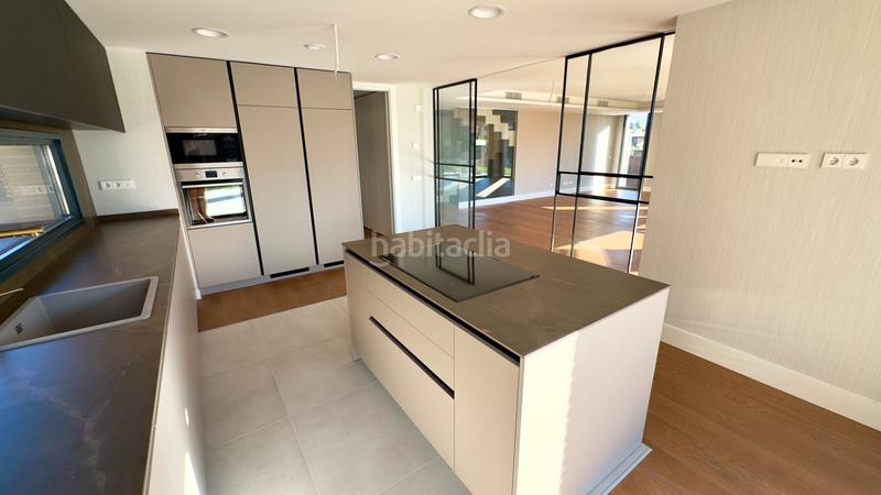 Foto e3ba877b-f4cb-4849-9fe3-0eb2e2ae8792. Location chalet avec cheminée chauffage piscine dans Rozas de Madrid (Las)