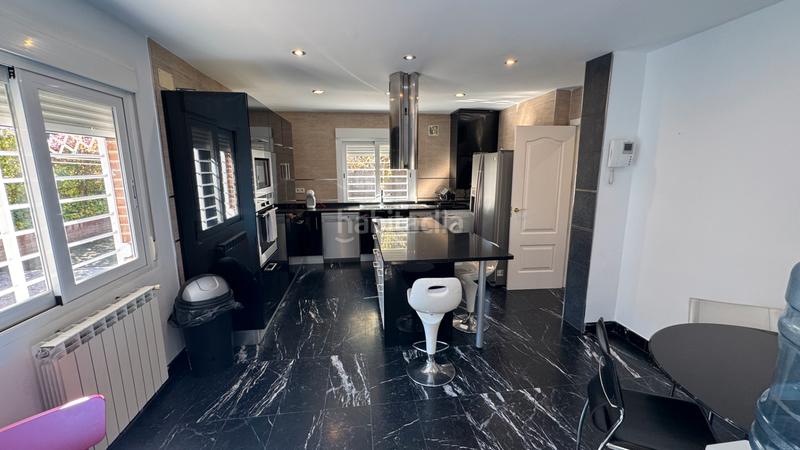 Foto f75da7a4-ffba-40f8-8ac6-79be477e719b. Lloguer xalet amb xemeneia calefacció piscina a Monte Rozas Rozas de Madrid (Las)