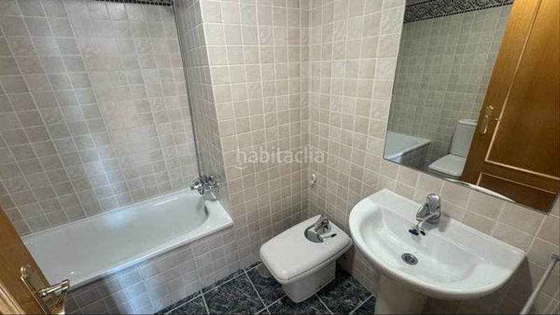 Foto 2a9540d5-6059-4f96-9cf8-4210f7fdbad2. Rent duplex with heating parking pool in El Cantizal Rozas de Madrid (Las)