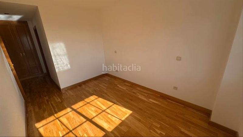 Foto 31f62e82-260b-4654-9867-087223fbed81. Rent duplex with heating parking pool in El Cantizal Rozas de Madrid (Las)
