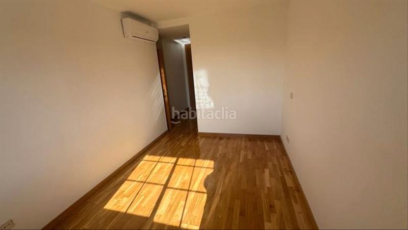 Foto 885818c6-a5fd-4303-b1f8-141e9b7636cd. Rent duplex with heating parking pool in El Cantizal Rozas de Madrid (Las)