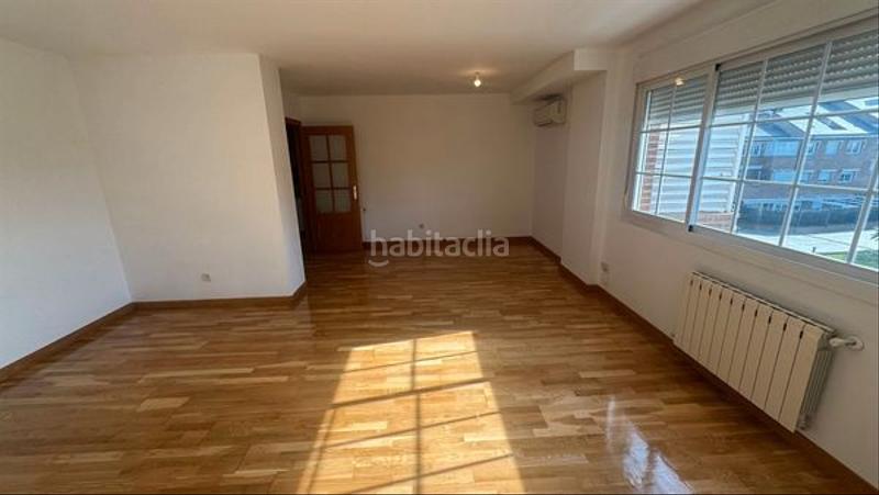 Foto a4c8bed9-105e-436a-a09f-4ab136f2f111. Miete zweistöckige wohnung mit heizung parking pool in Rozas de Madrid (Las)