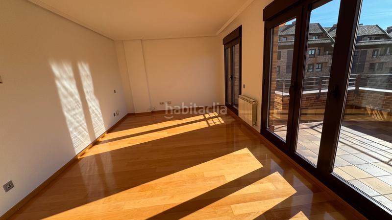 Foto 285cbcbe-598d-4613-a365-5f3d67144426. Appartamento con riscaldamento parcheggio piscina in Rozas de Madrid (Las)