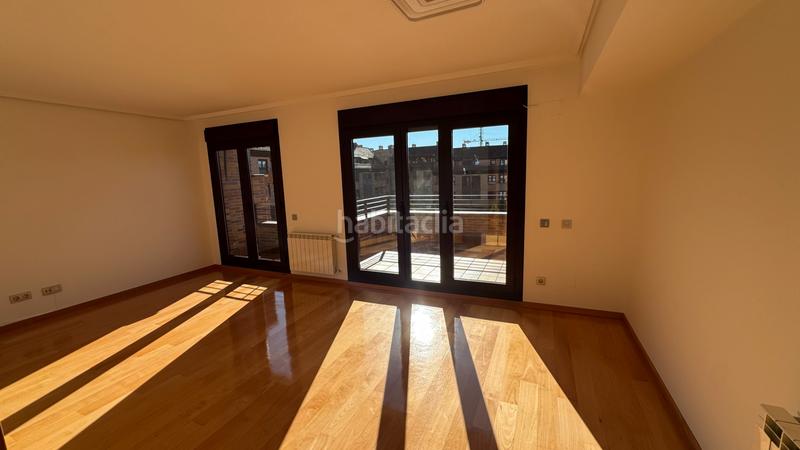 Foto 426ac611-89ed-4943-881a-4c01eeb63dd9. Appartamento con riscaldamento parcheggio piscina in Rozas de Madrid (Las)