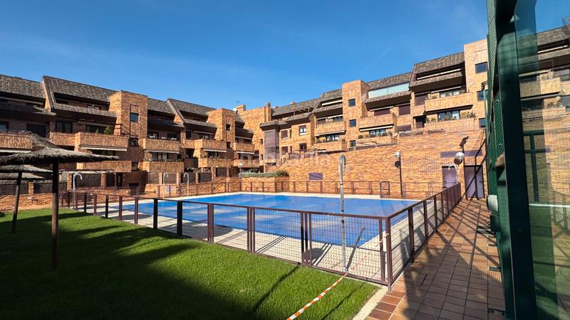Foto b8e971e7-a1fc-4ef2-a156-f5805e5a508b. Appartamento con riscaldamento parcheggio piscina in Rozas de Madrid (Las)