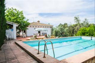 Xalet a Godelleta. Chalet independiente en cumbres de calicanto